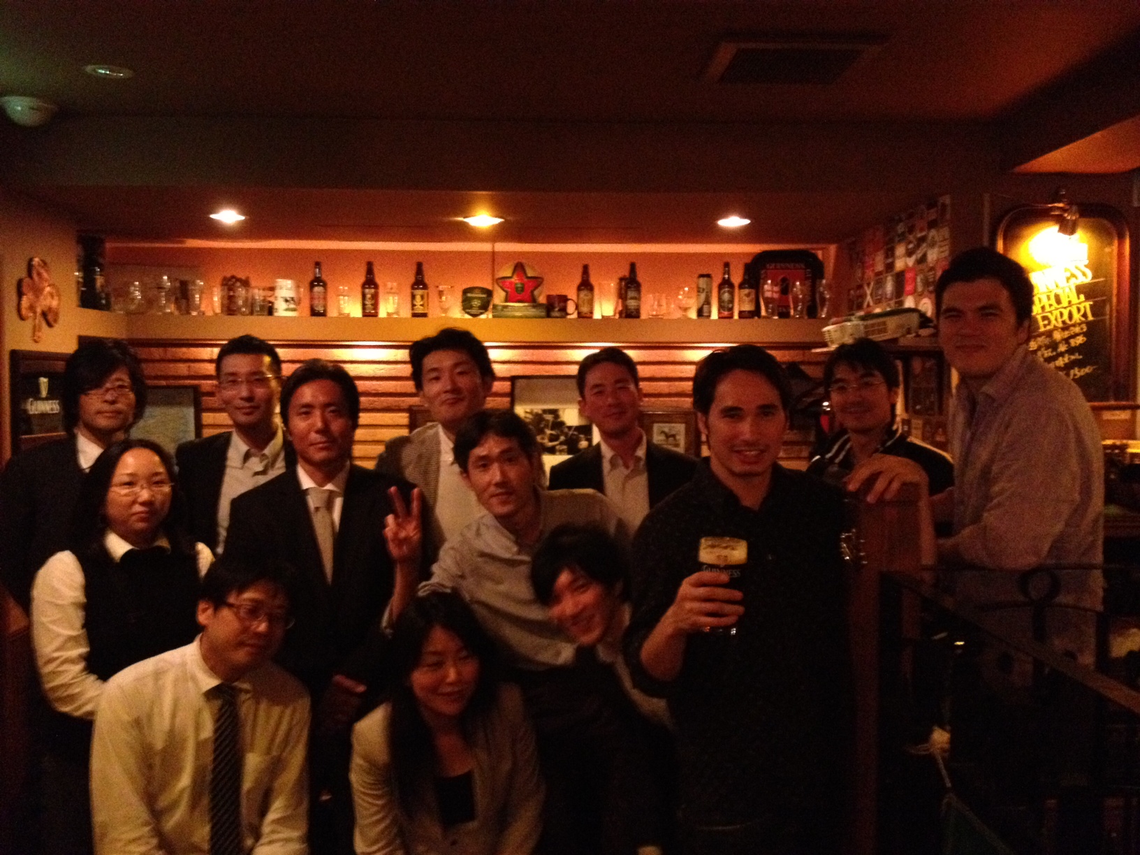 Studetns_&_alumni_mixer_in_Tokyo.jpg